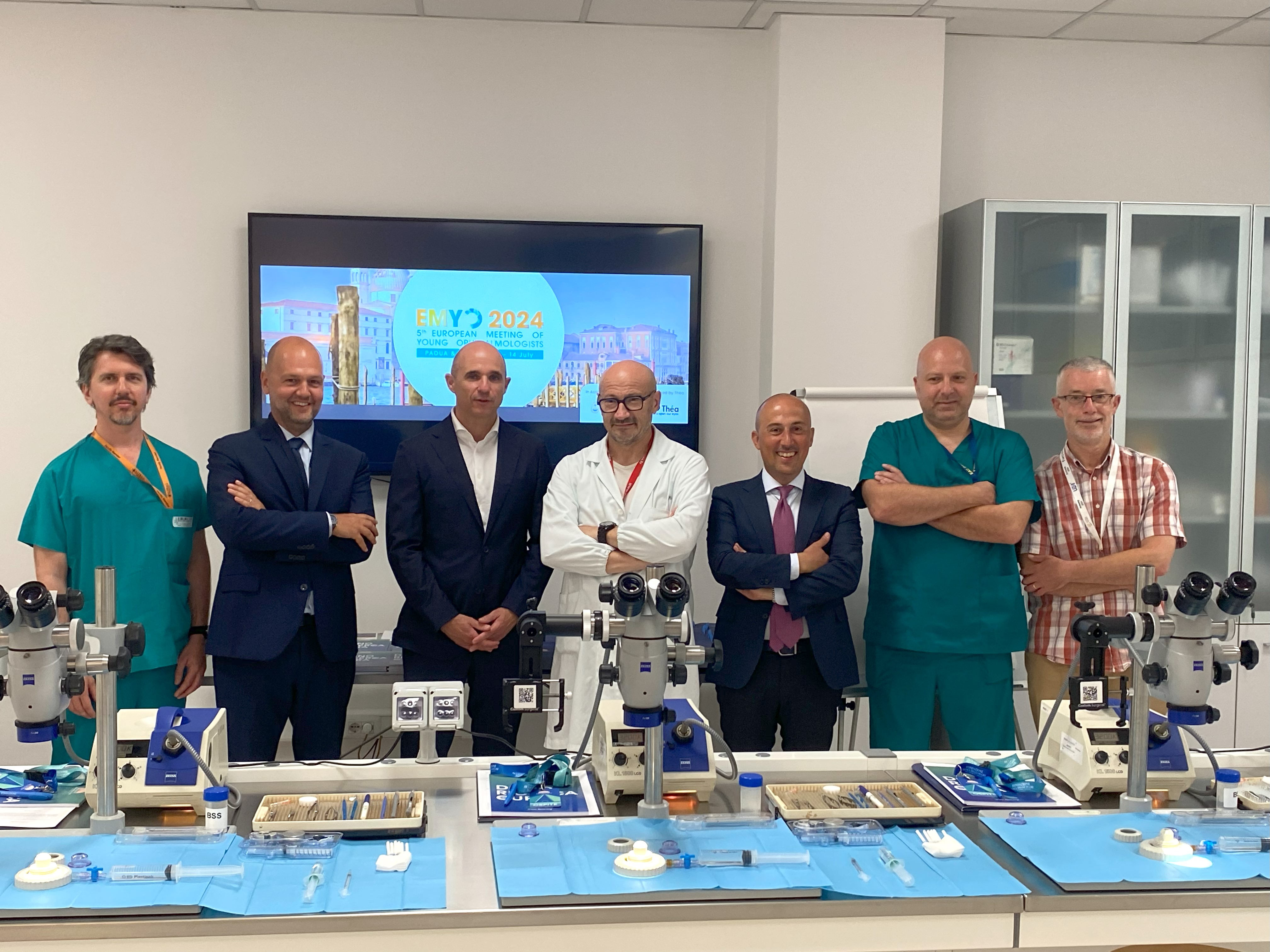 Cornea Wetlab - Visita del Presidente Thea